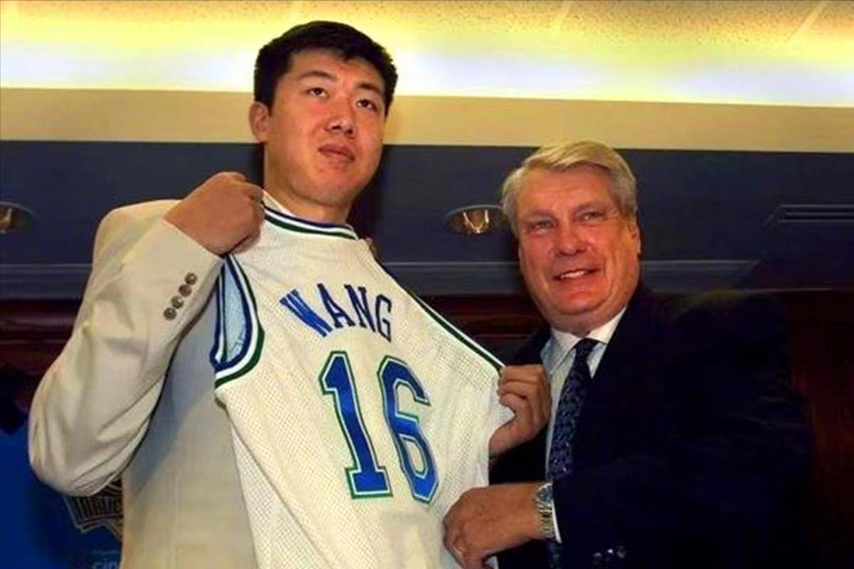王治郅发文致哀:感谢老尼尔森对中国球员无私的支持